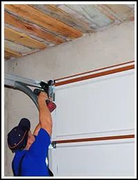 United Garage Door Repair Service Milwaukee, WI 262-320-4618